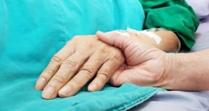 Cuidados paliativos: la gran asignatura pendiente en la sanidad española